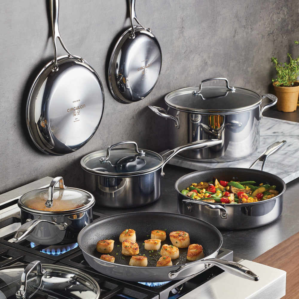 Circulon product image showing Circulon Stainless Steel benefits hotspot
